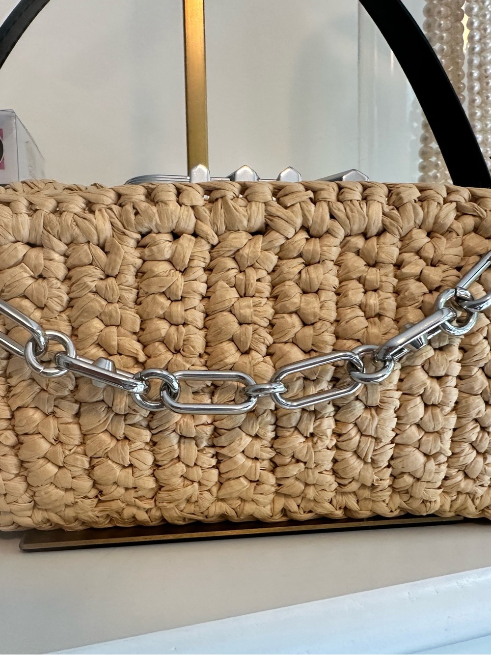 Michael Kors Beige Woven Straw Shoulder Bag with MK Logo Plaque - Picture 3 of 4